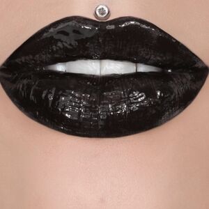 JEFFREE STAR Supreme Gloss: F Freak - Black Purple with red shimmer